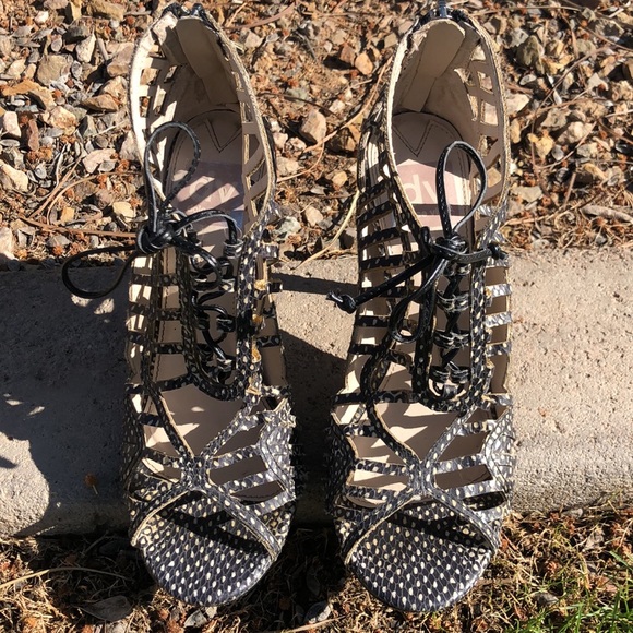 DV Dolce Vita Animal Print Strappy Sandaled Stiletto Heels. Super Stylish! Sz 6. - Picture 3 of 12
